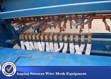 Keamanan Galvanized Temporary Crimped Wire Mesh Machine Low Noise 4.2T
